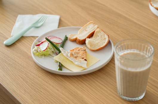 a balanced plate of high-fiber foods